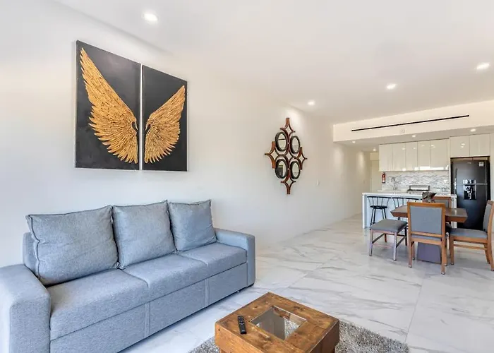 Сasa de vacaciones Luxury With Shared Gym, Rooftop Pool, And Centrally Located *