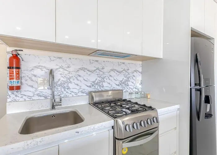 Сasa de vacaciones Luxury With Shared Gym, Rooftop Pool, And Centrally Located