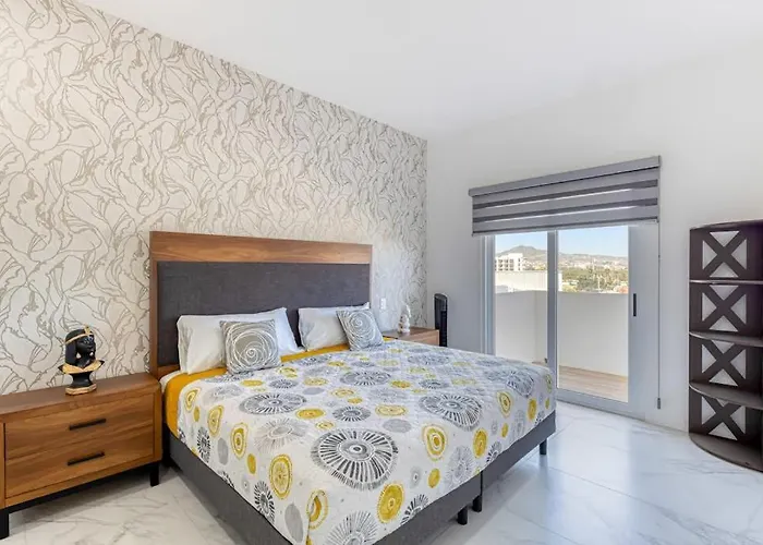 Сasa de vacaciones Luxury With Shared Gym, Rooftop Pool, And Centrally Located