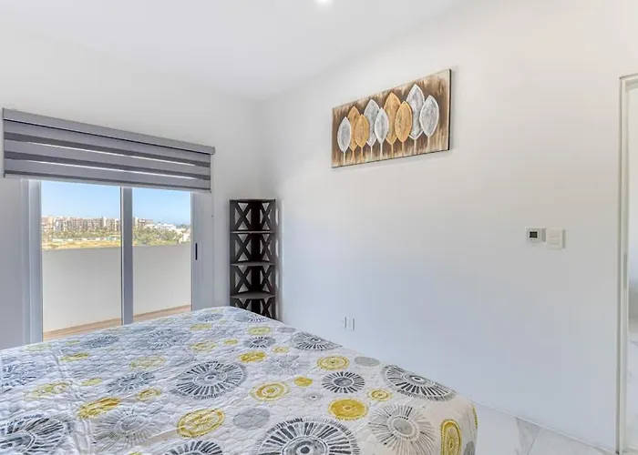 Сasa de vacaciones Luxury With Shared Gym, Rooftop Pool, And Centrally Located