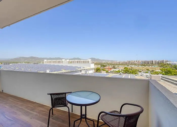 Сasa de vacaciones Luxury With Shared Gym, Rooftop Pool, And Centrally Located Cabo San Lucas