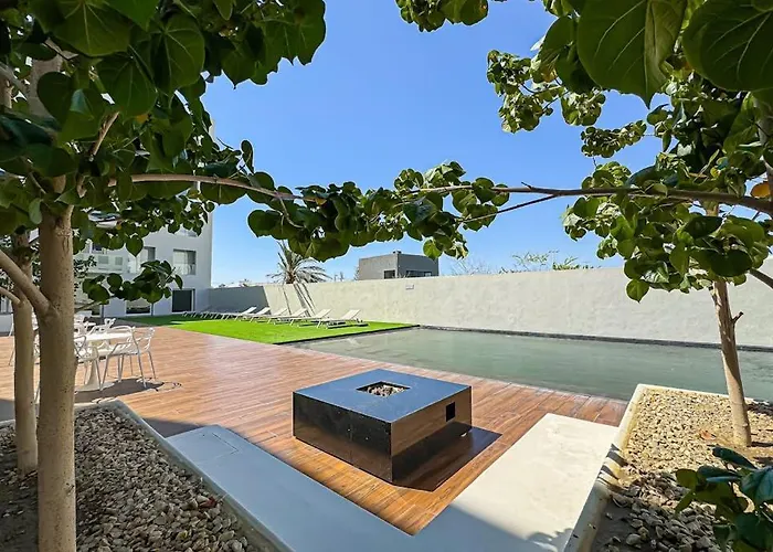 Сasa de vacaciones Luxury With Shared Gym, Rooftop Pool, And Centrally Located *